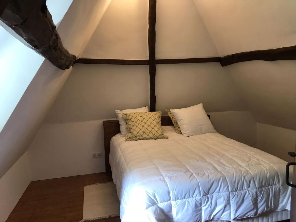 La Gloriette Gite Situe Dans La Propriete Dun Magnifique Manoir Vatteville-la-Rue Ngoại thất bức ảnh