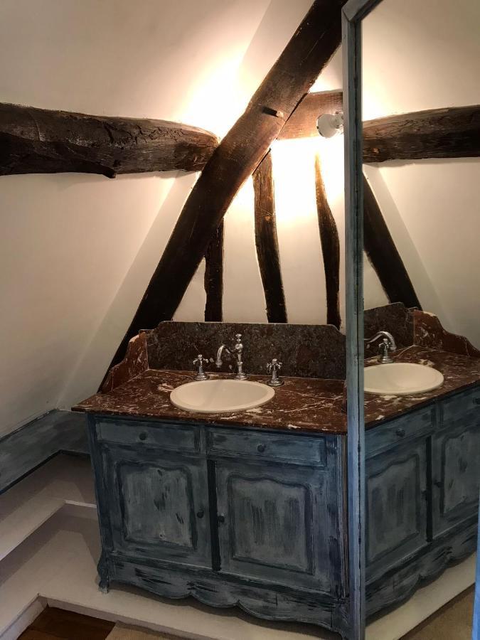 La Gloriette Gite Situe Dans La Propriete Dun Magnifique Manoir Vatteville-la-Rue Ngoại thất bức ảnh