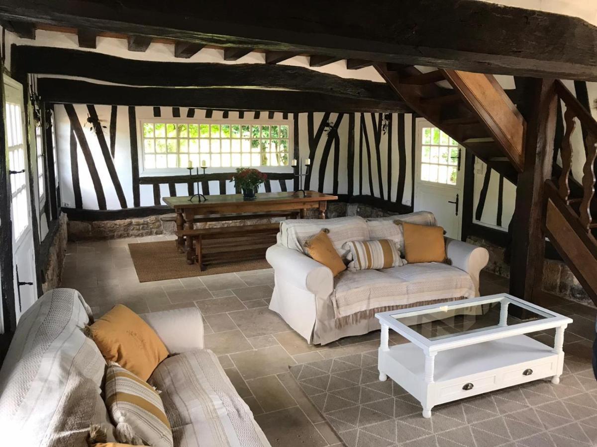 La Gloriette Gite Situe Dans La Propriete Dun Magnifique Manoir Vatteville-la-Rue Ngoại thất bức ảnh